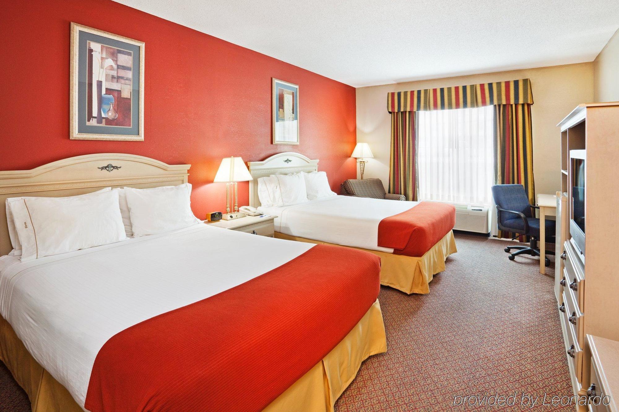 Holiday Inn Express Hotel & Suites London By Ihg חדר תמונה