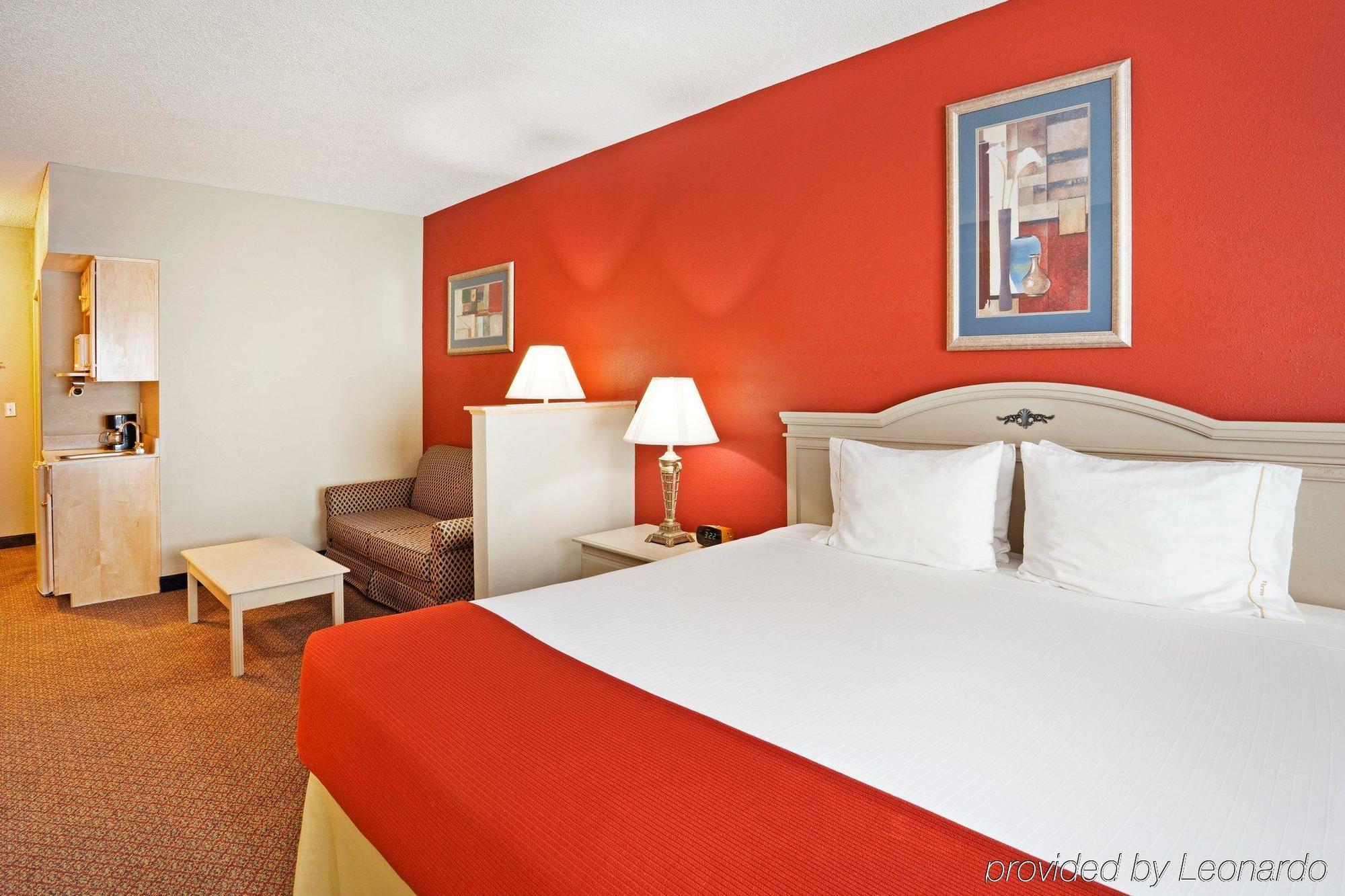 Holiday Inn Express Hotel & Suites London By Ihg חדר תמונה